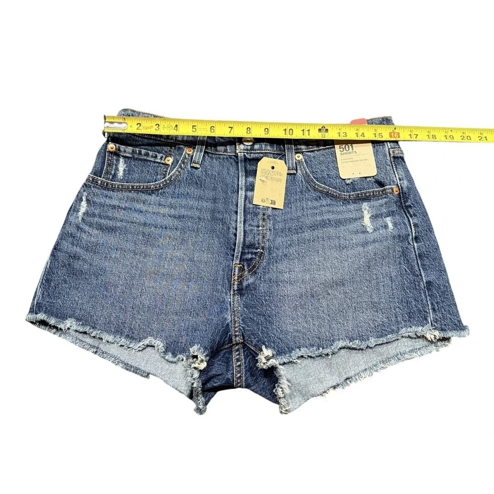 Levi's 501 NWT High Rise Women's Shorts Blue Fringe Size 31 Button Fly